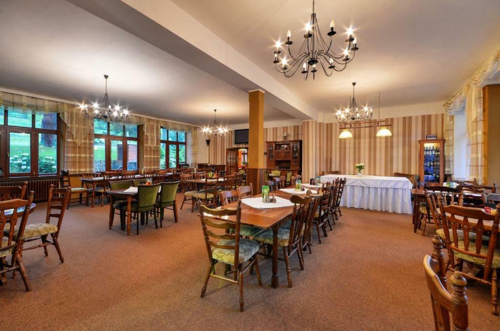 Hotel Stara Posta Filipovice エクステリア 写真